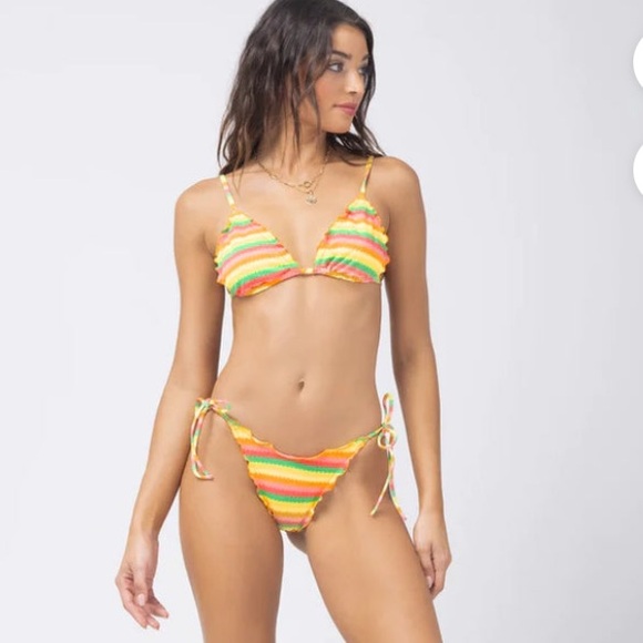 L*Space Maggie Bikini Top in Under the Sun, Triangle Style Fit, Size: Medium - Picture 13 of 13